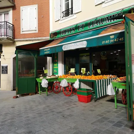 Cosy Avec Terrasse A 10min Disney-shopping Vallee Apartment Bailly-Romainvilliers